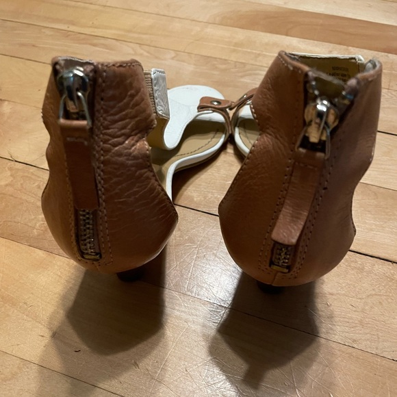 EUC Nine West ankle strap sandals - Picture 3 of 5